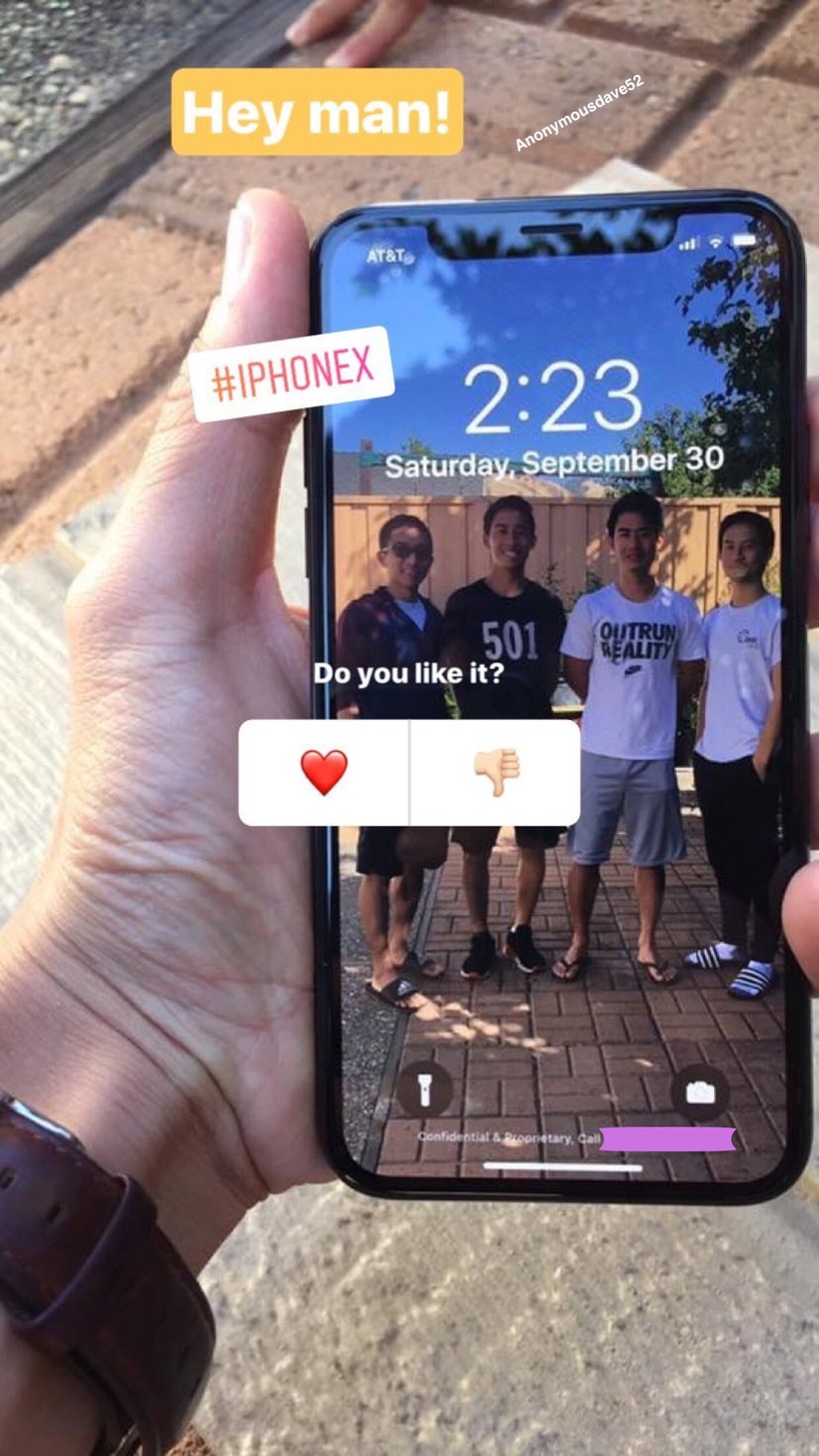 В сети появились «живые» видео и фото iPhone X